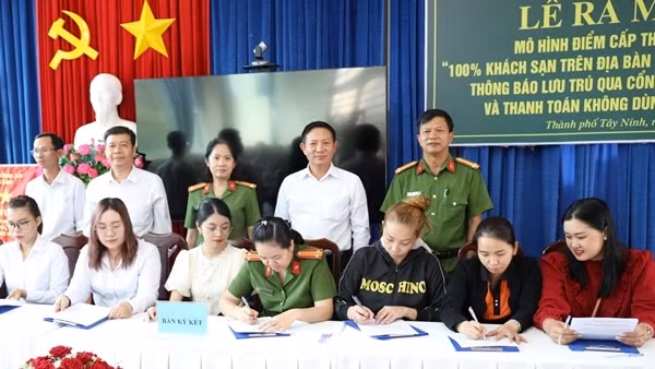 Ra mắt mô hình điểm hỗ trợ doanh nghiệp và người dân theo Đề án 06