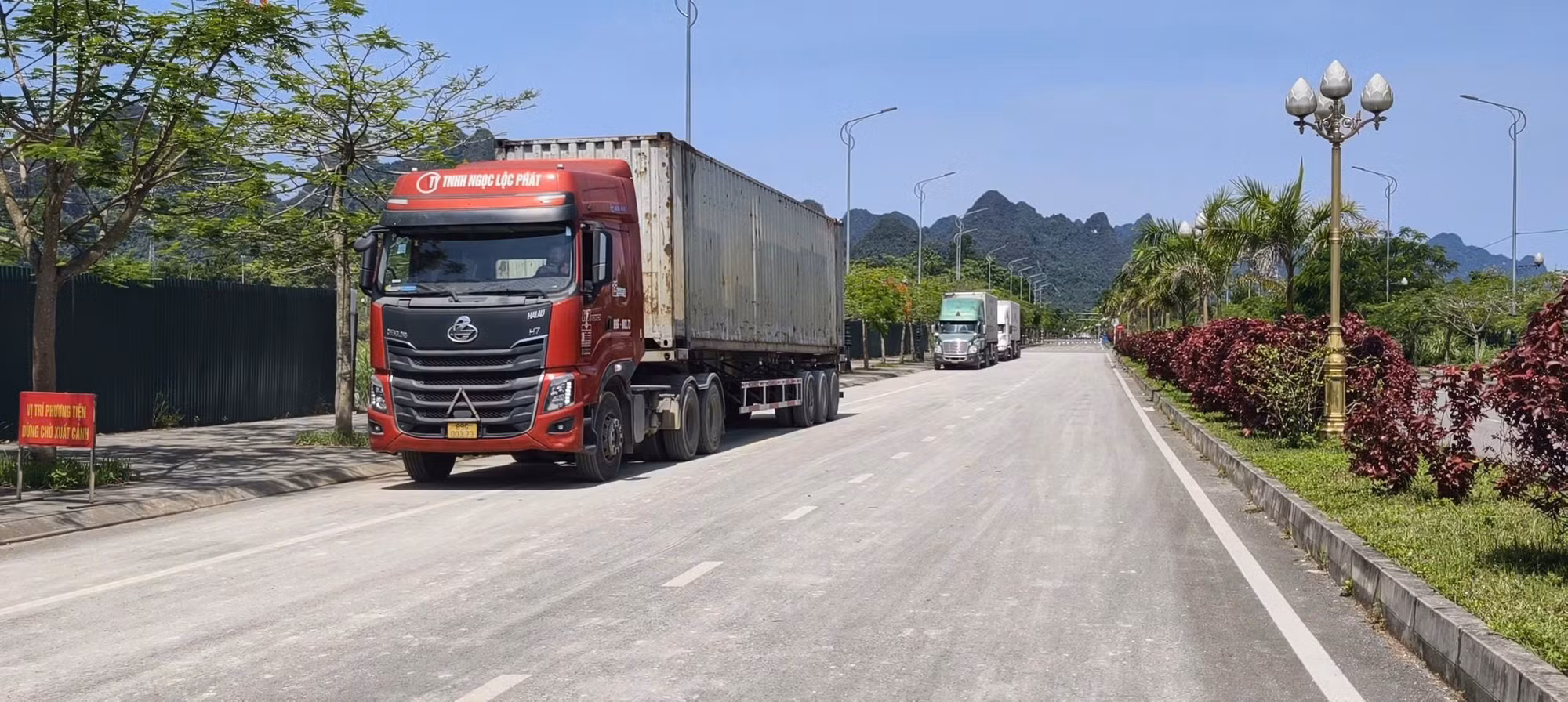 Lễ 30/4 – 1/5: Cửa khẩu thông suốt, xuất nhập khẩu hàng hóa không gián đoạn -0