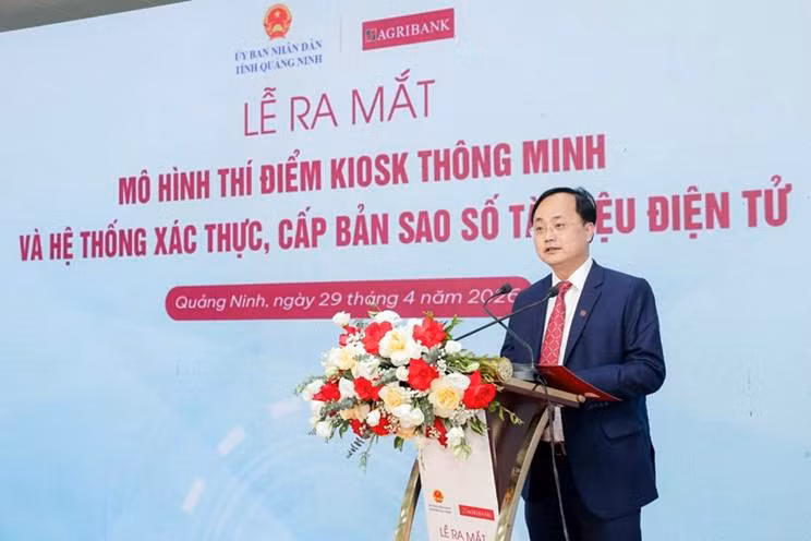 Agribank đồng hành cùng tỉnh Quảng Ninh triển khai mô hình Kiosk thông minh: Đưa hành chính số tới các đặc khu, hải đảo -0