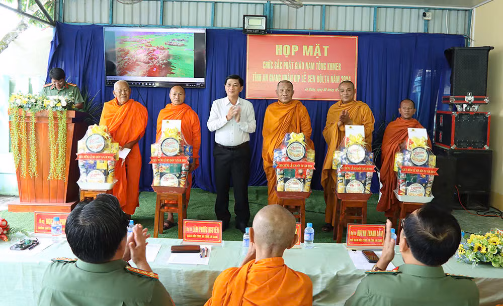 Phát huy mối quan hệ tốt đẹp giữa Công an và Phật giáo Nam tông Khmer trong công tác đảm bảo ANTT -1