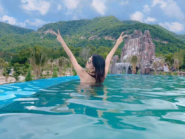 Thanh Long Water Park - điểm đến tránh nóng và xả stress -0