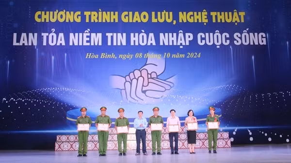 Lan tỏa niềm tin tái hòa nhập cộng đồng trên địa bàn tỉnh Hòa Bình