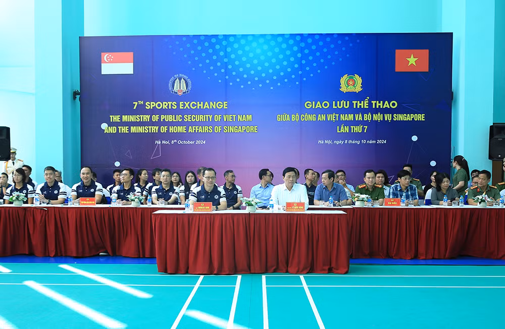 Giao lưu thể thao để tăng cường mối quan hệ đoàn kết -0