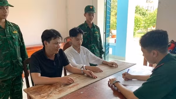 Bắt nhóm đối tượng xuất cảnh trái phép qua Campuchia