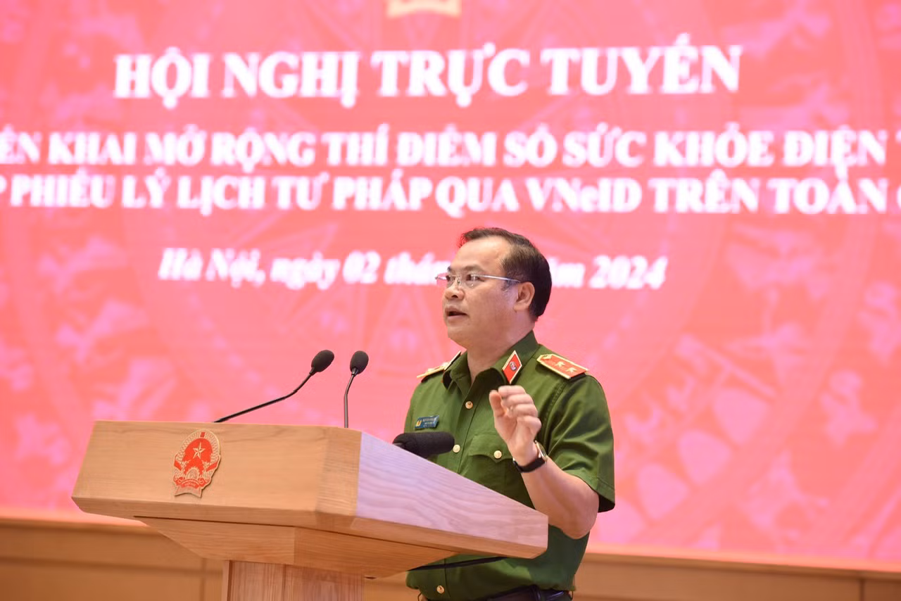 Tiết kiệm hàng nghìn tỷ đồng từ triển khai Sổ sức khỏe điện tử và Lý lịch tư pháp trên VNeID -0