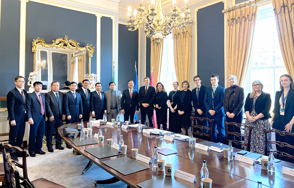 Bộ Công an đẩy mạnh hợp tác với các đối tác Pháp và Ireland -0