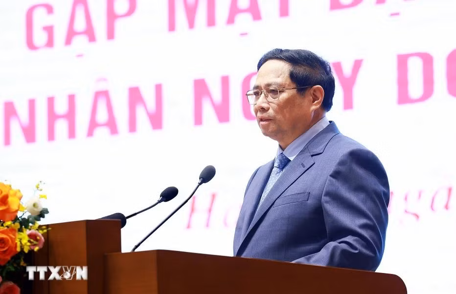 Thủ tướng chủ trì gặp mặt doanh nghiệp nhân Ngày Doanh nhân Việt Nam -0