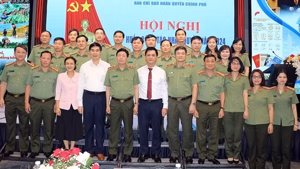 Gắn kết chặt chẽ công tác nhân quyền từ Trung ương đến địa phương