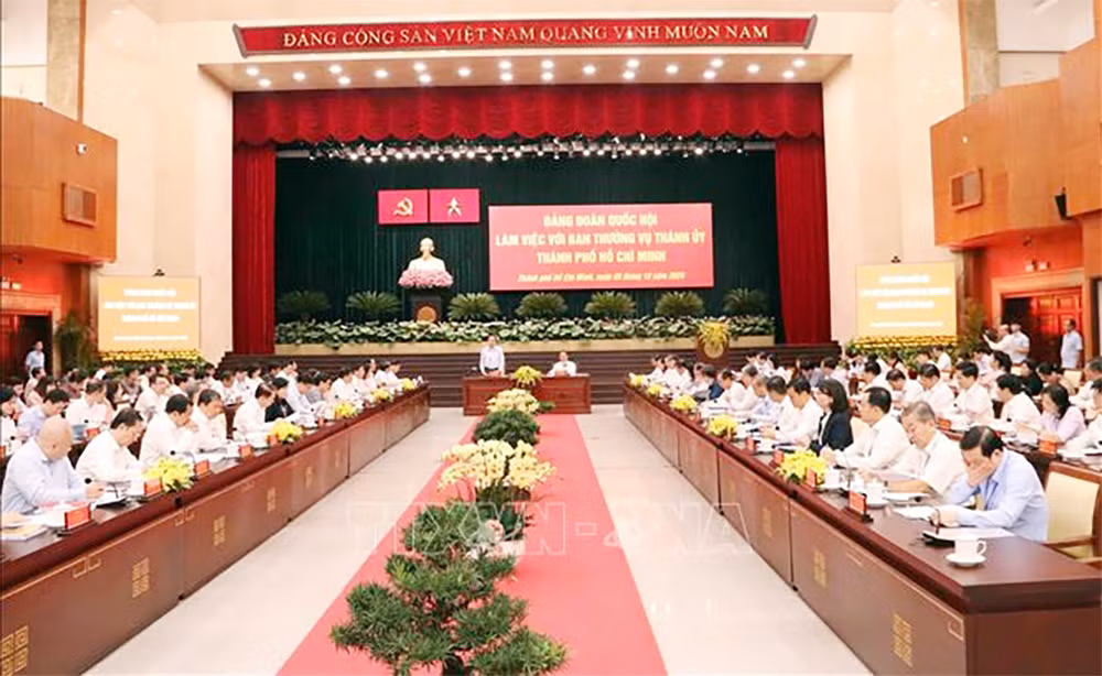 Chủ tịch Quốc hội Trần Thanh Mẫn làm việc với Ban Thường vụ Thành ủy TP Hồ Chí Minh -0