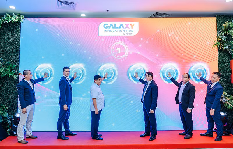 HDBank được vinh danh “Ngân hàng Xanh của năm” tại Better Choice Awards 2024 -0