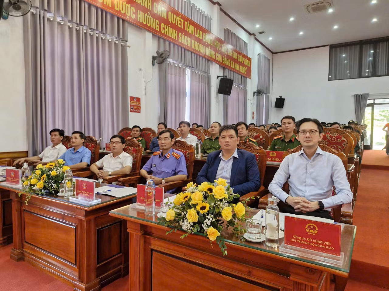 Trại giam Thanh Cẩm công bố Quyết định đặc xá cho 38 phạm nhân -0