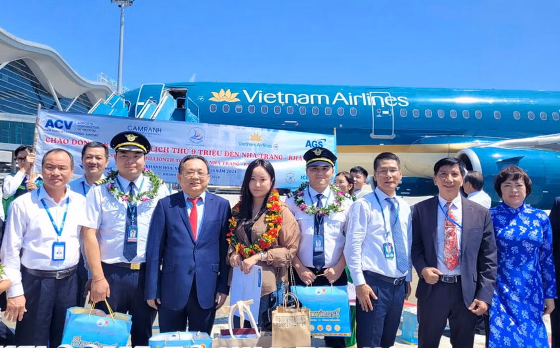 Du lịch Khánh Hòa năm 2024 đã về đích khi đón vị khách du lịch thứ 9 triệu -0