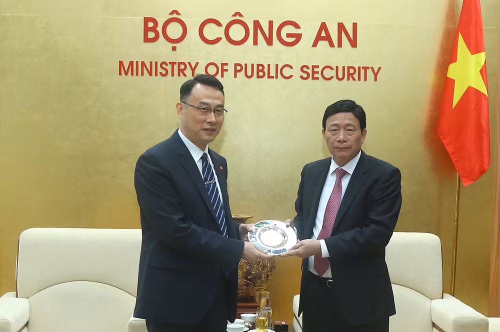 Thúc đẩy quan hệ hữu nghị, hợp tác giữa Bộ Công an hai nước Việt Nam - Trung Quốc -0