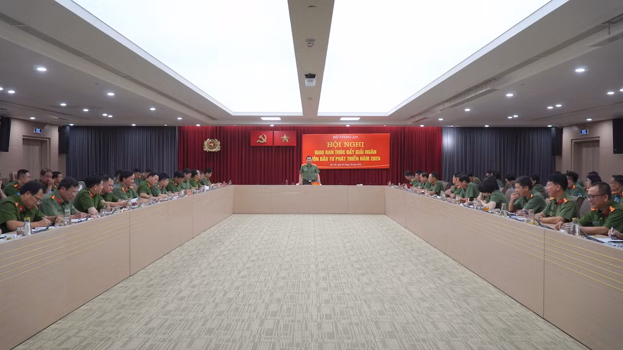 Đẩy nhanh tiến độ giải ngân vốn đầu tư phát triển năm 2024 -1