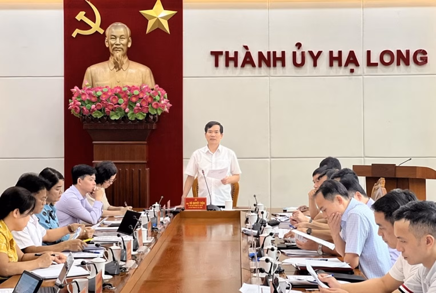 Vì sao Giám đốc ban Quản lý dự án công trình Hạ Long bị đình chỉ công tác? -0