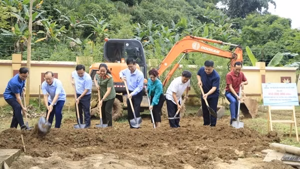 Petrovietnam khởi công xây dựng nhà nội trú cho học sinh Trường THCS Chiềng Đông, tỉnh Điện Biên
