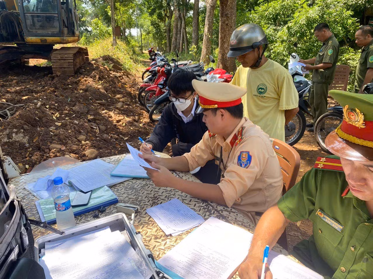 Bình Phước ra quân xử lý học sinh vi phạm pháp luật về giao thông -4