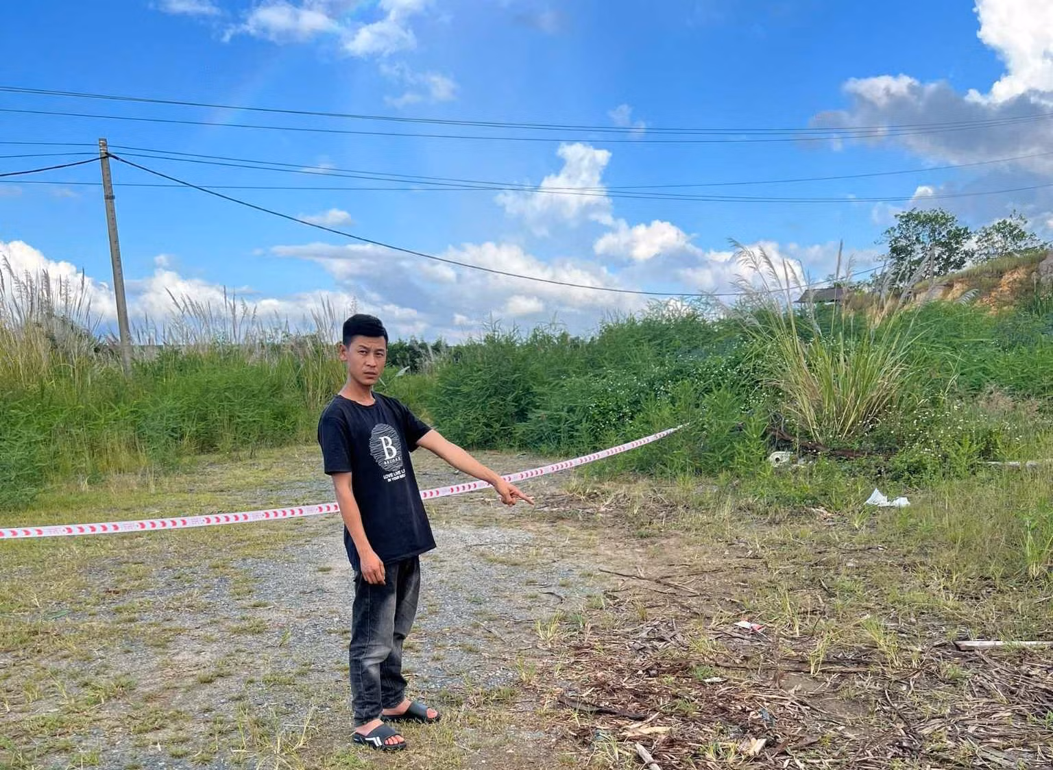 Làm ăn thua lỗ, 2 “đạo chích” rủ nhau đi trộm dây cáp điện trị giá tiền tỷ mang bán -0