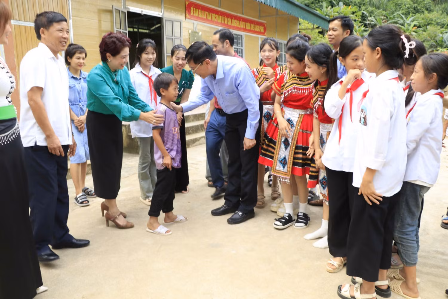 Petrovietnam khởi công xây dựng nhà nội trú cho học sinh Trường THCS Chiềng Đông, tỉnh Điện Biên -0