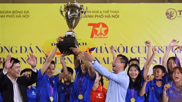 CLB Bóng đá nữ Thái Nguyên T&T vô địch&nbsp;Giải Bóng đá nữ quốc tế Hà Nội 2024