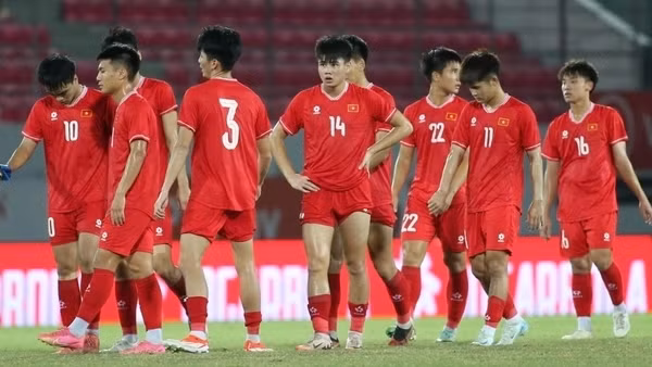 Giấc mơ xuất ngoại của cầu thủ Việt Nam tan vỡ