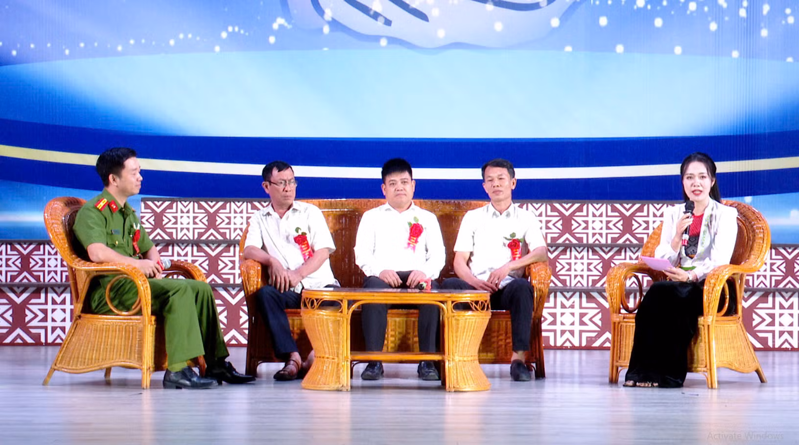 Lan tỏa niềm tin tái hòa nhập cộng đồng trên địa bàn tỉnh Hòa Bình -0