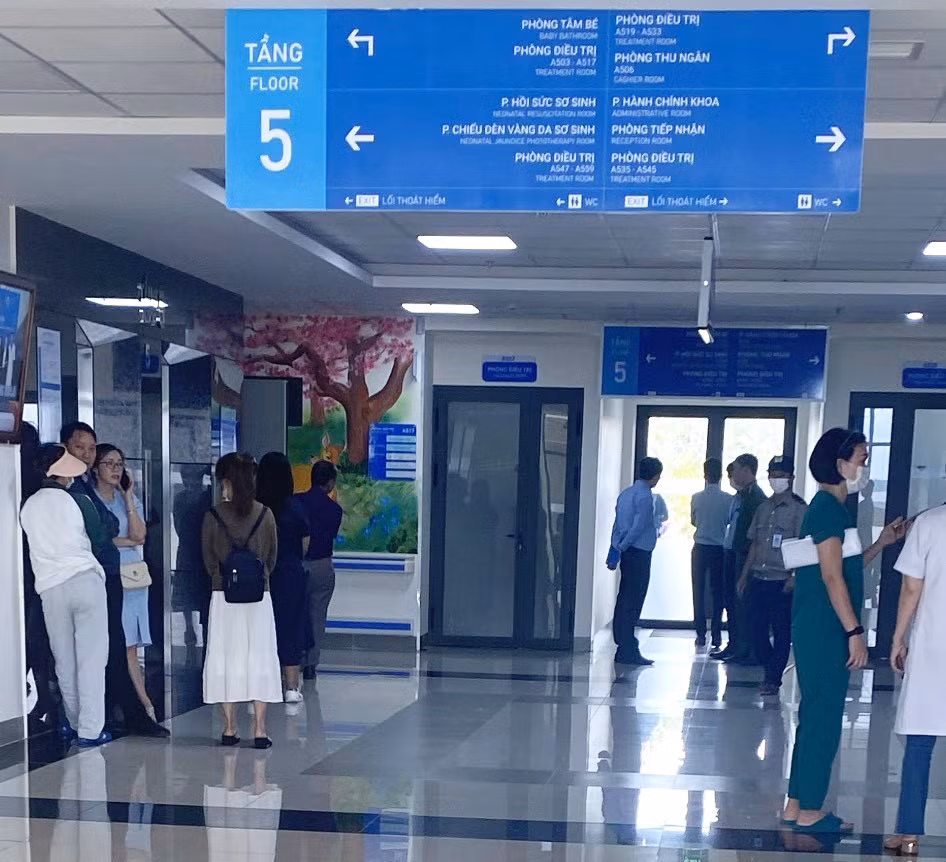 Nhảy từ lầu 9 bệnh viện, một phụ nữ tử vong -0