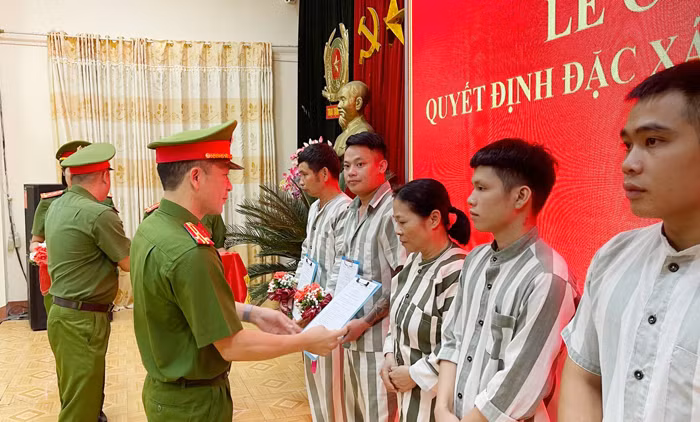 Đường về nẻo thiện -0