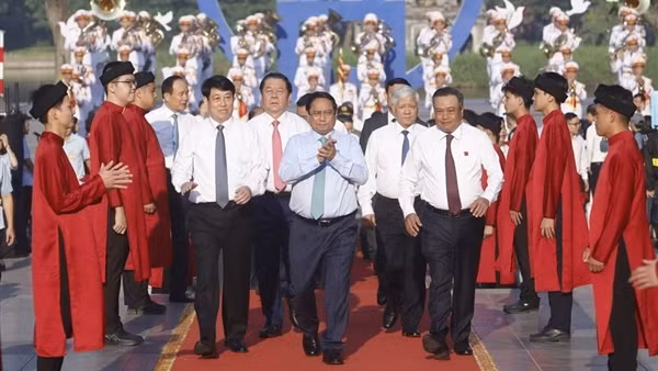 Tái hiện hào khí lịch sử “Tiến về Hà Nội”