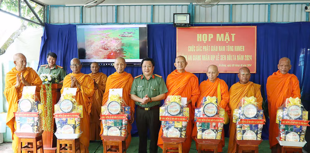 Phát huy mối quan hệ tốt đẹp giữa Công an và Phật giáo Nam tông Khmer trong công tác đảm bảo ANTT -1