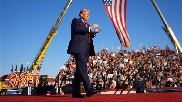 Ông Trump mang theo thông điệp cứng rắn khi trở lại nơi bị ám sát hụt