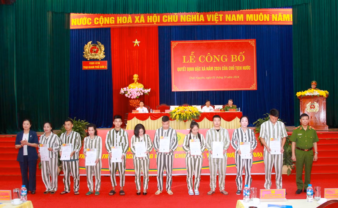 Rộn ràng ngày hội đặc xá tại Trại giam Phú Sơn 4 -2