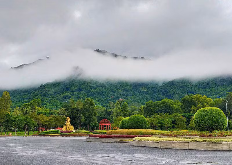 Cáp treo Núi Cấm: Hiện đại, an toàn trong từng cabin -0