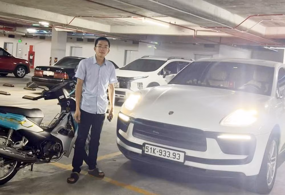 trần ngọc trung đã bán chiếc xe porsche macan để ủng hộ bà con vùng lũ-ảnh tracuuquyhoach.com.jpg -2