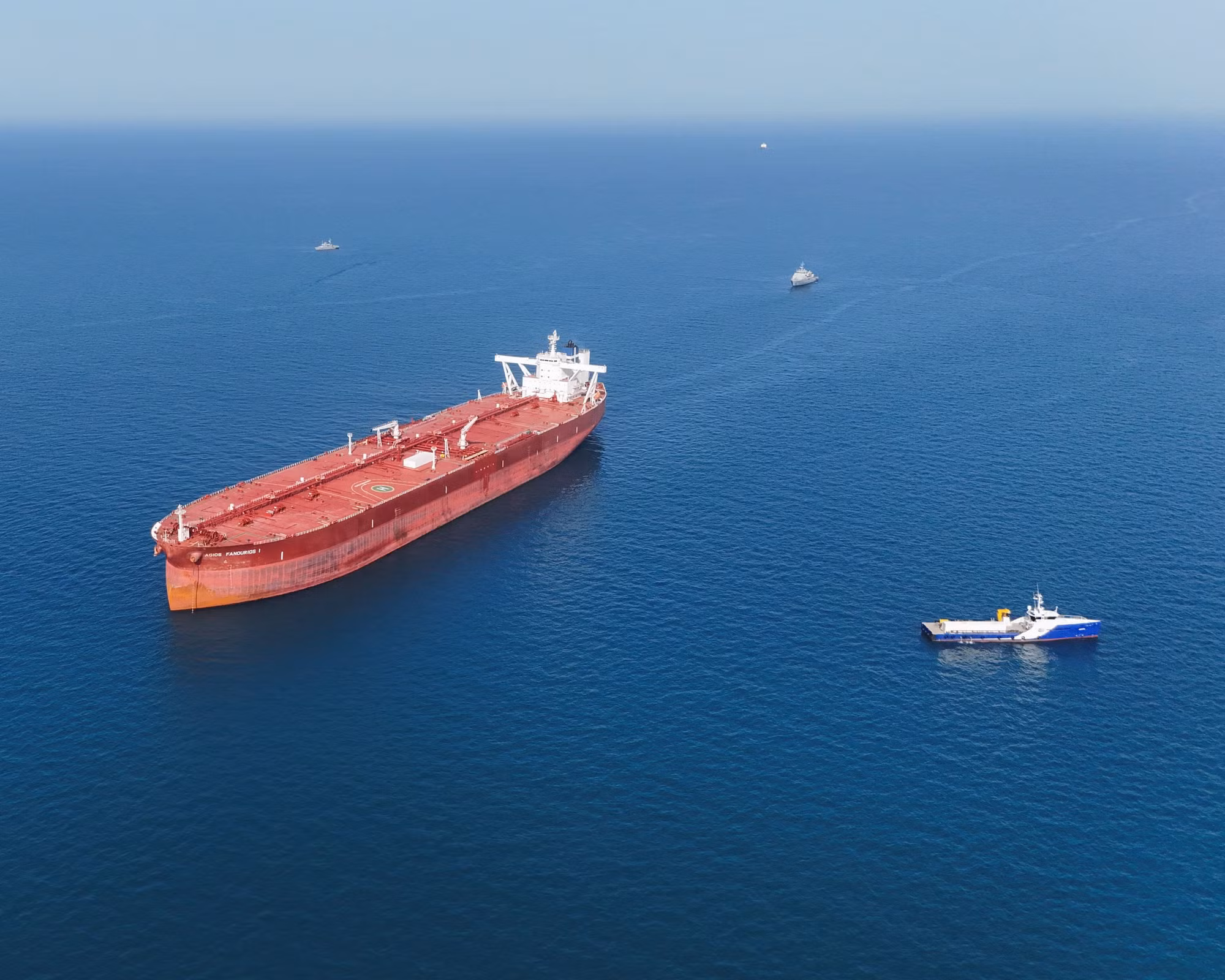 Iran ra dấu hiệu tái đóng cửa eo biển Hormuz -0