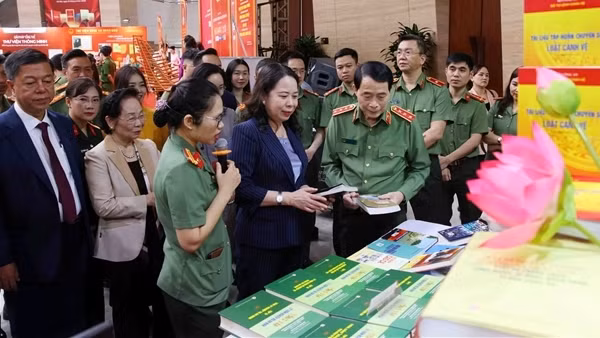 Khai mạc Ngày Sách và Văn hoá đọc Việt Nam trong CAND năm 2026