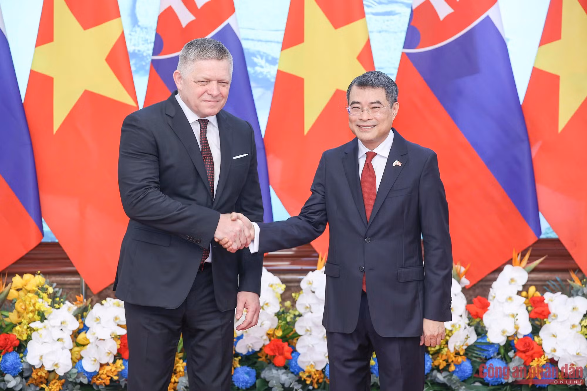 Thủ tướng Lê Minh Hưng chủ trì lễ đón Thủ tướng Slovakia -7