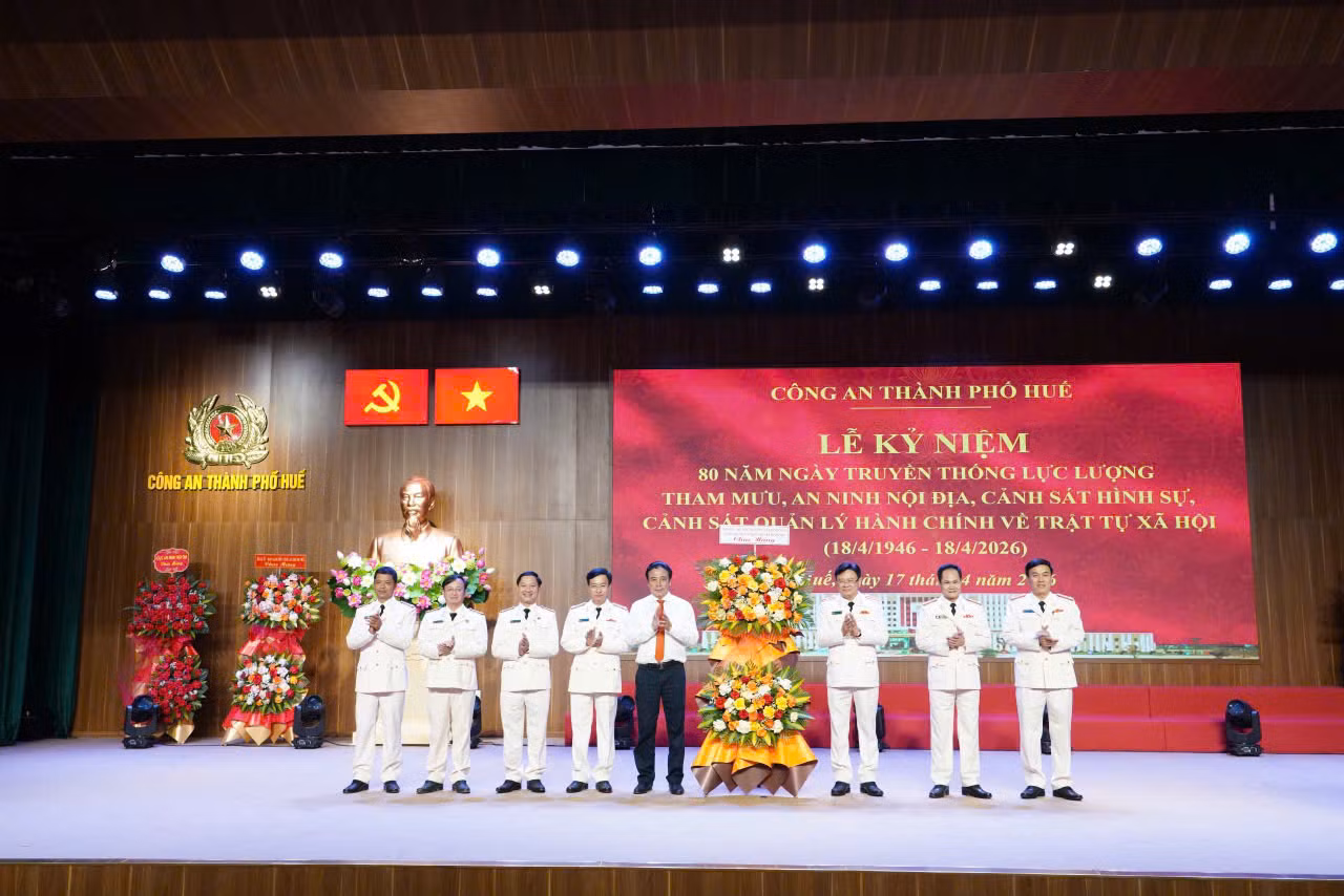 Kỷ niệm 80 năm Ngày truyền thống các lực lượng Công an nhân dân -0