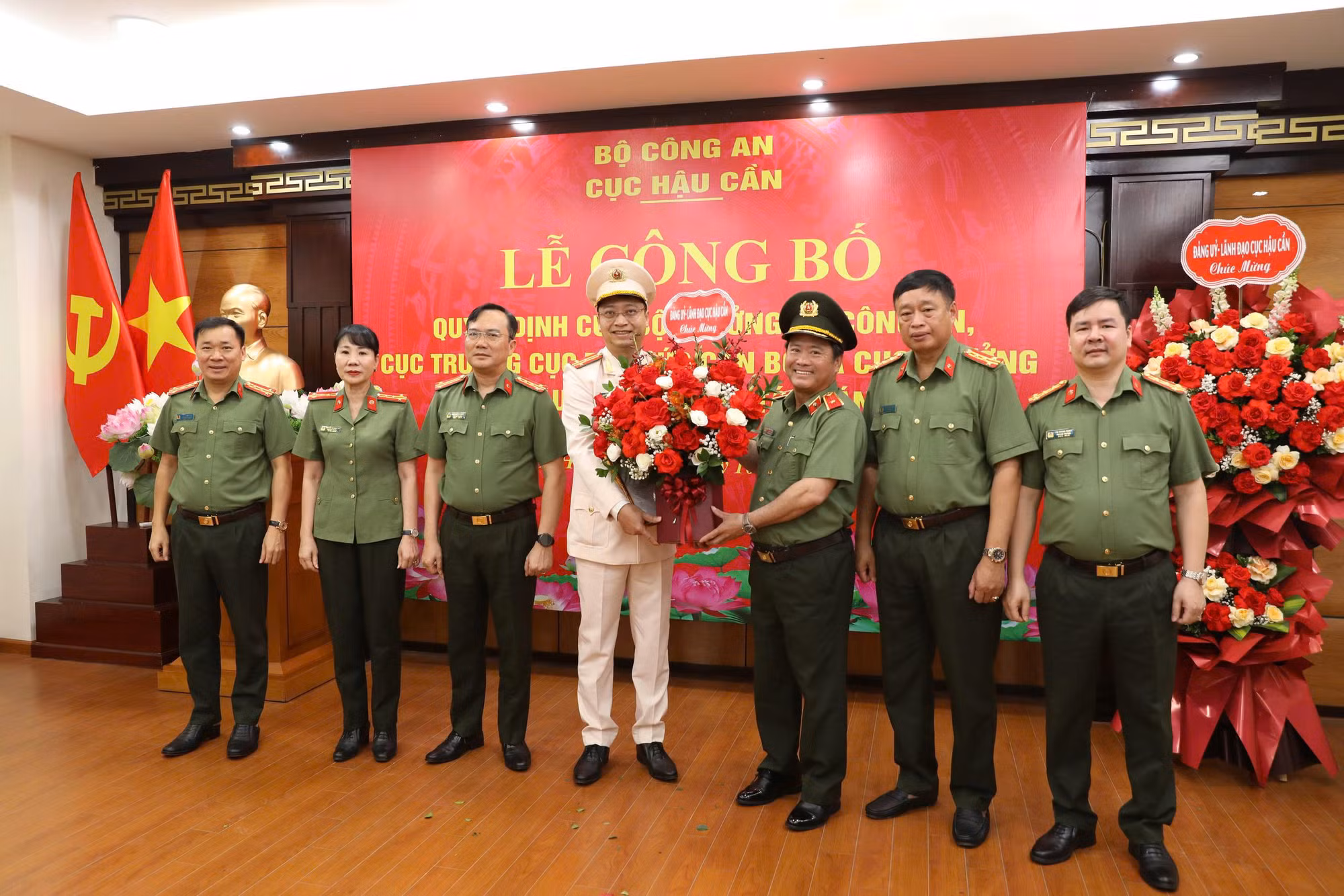 Cục Hậu cần tổ chức Lễ công bố các quyết định về công tác cán bộ -2