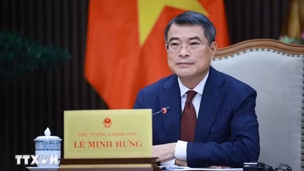 Thủ tướng đề nghị Singapore hỗ trợ xây dựng các trung tâm tài chính quốc tế