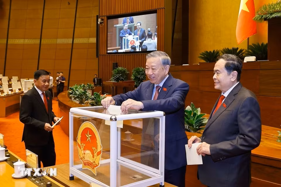 Lựa chọn hiền tài và kiến tạo phát triển -0