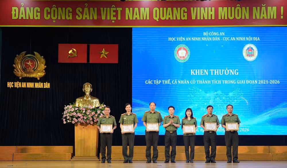Ký kết bản ghi nhớ hợp tác và ra mắt Diễn đàn An ninh nội địa -0