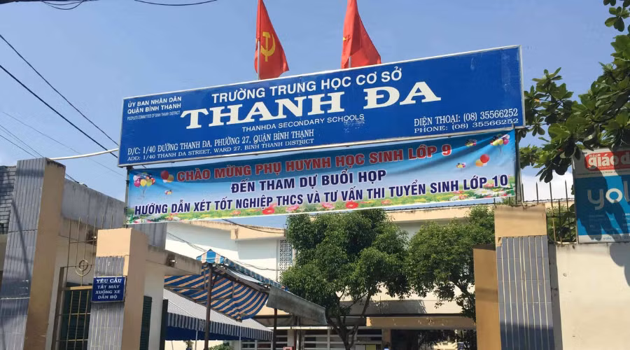 Sau vụ hàng trăm học sinh ngộ độc: Các trường lân cận tạm dừng ăn bán trú -2