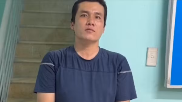 Xử lý tài xế công nghệ dùng gậy đánh người sau va chạm giao thông