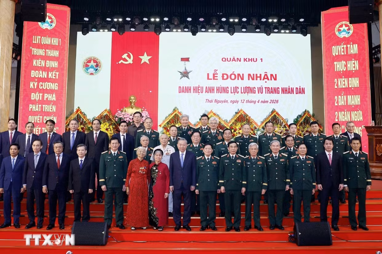 Tổng Bí thư, Chủ tịch nước Tô Lâm: Xây dựng Lực lượng vũ trang Quân khu 1 vững mạnh toàn diện -0