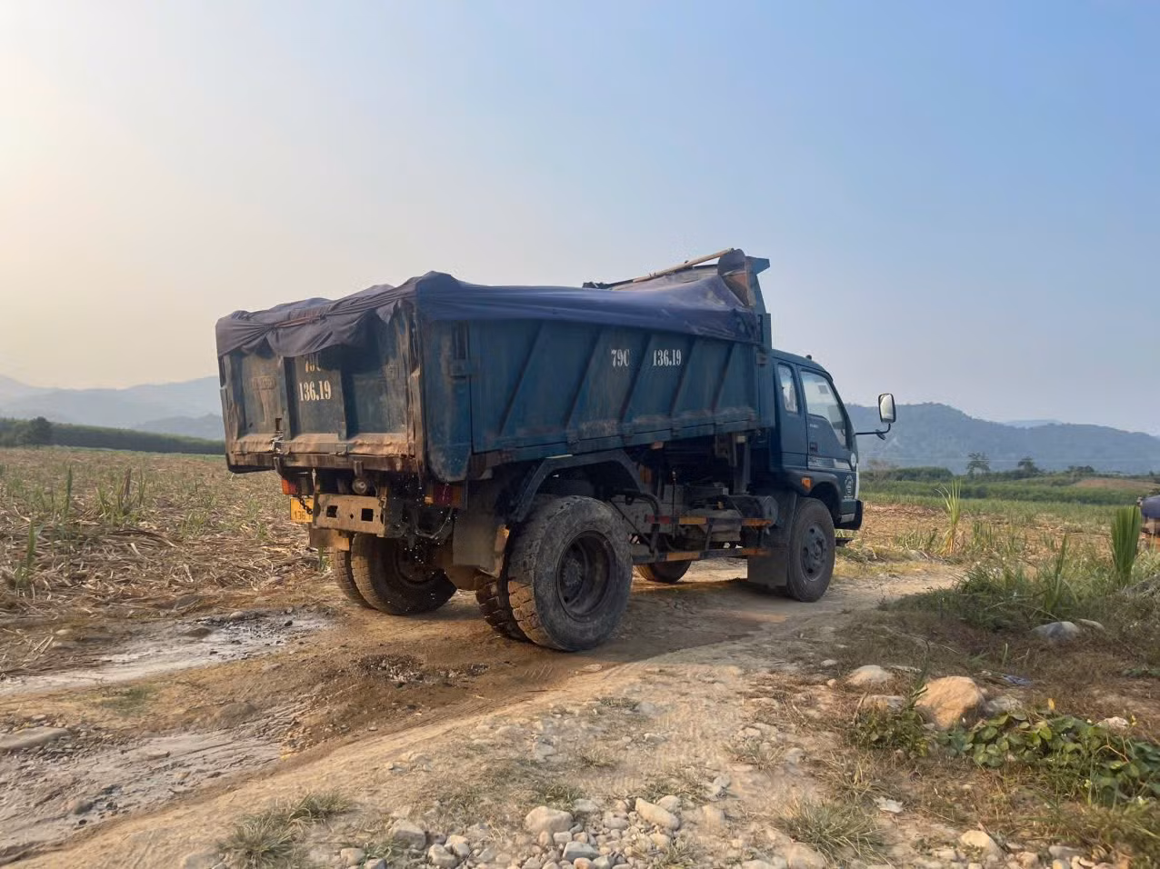 Bắt quả tang nhóm 
