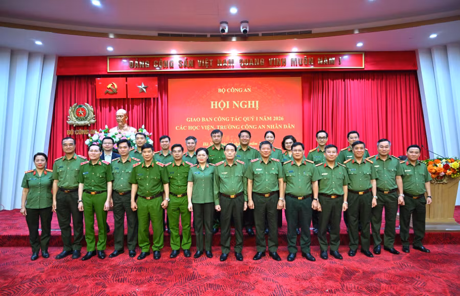Thực hiện thực chất Nghị quyết 71 của Bộ Chính trị về đột phá giáo dục và đào tạo trong các nhà trường -0