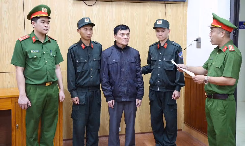 Liên quan đến 3 nhóm tội phạm cộm cán tại Phú Thọ: Bắt nguyên Phó Chủ tịch UBND TP Phúc Yên ảnh 2 Liên quan đến 3 nhóm tội phạm cộm cán trên địa bàn tỉnh Phú Thọ: Bắt nguyên Phó Chủ tịch UBND thành phố Phúc Yên -0