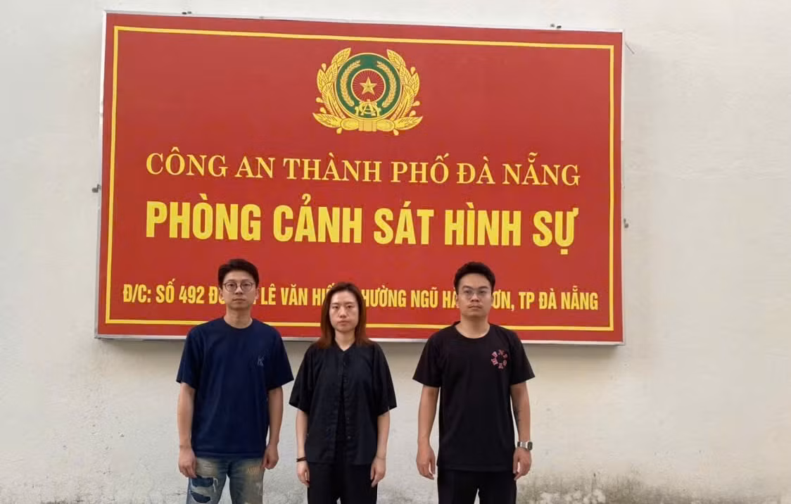 Triệt xóa tụ điểm cờ bạc trá hình dưới hình thức thi đấu Poker do người nước ngoài điều hành -0
