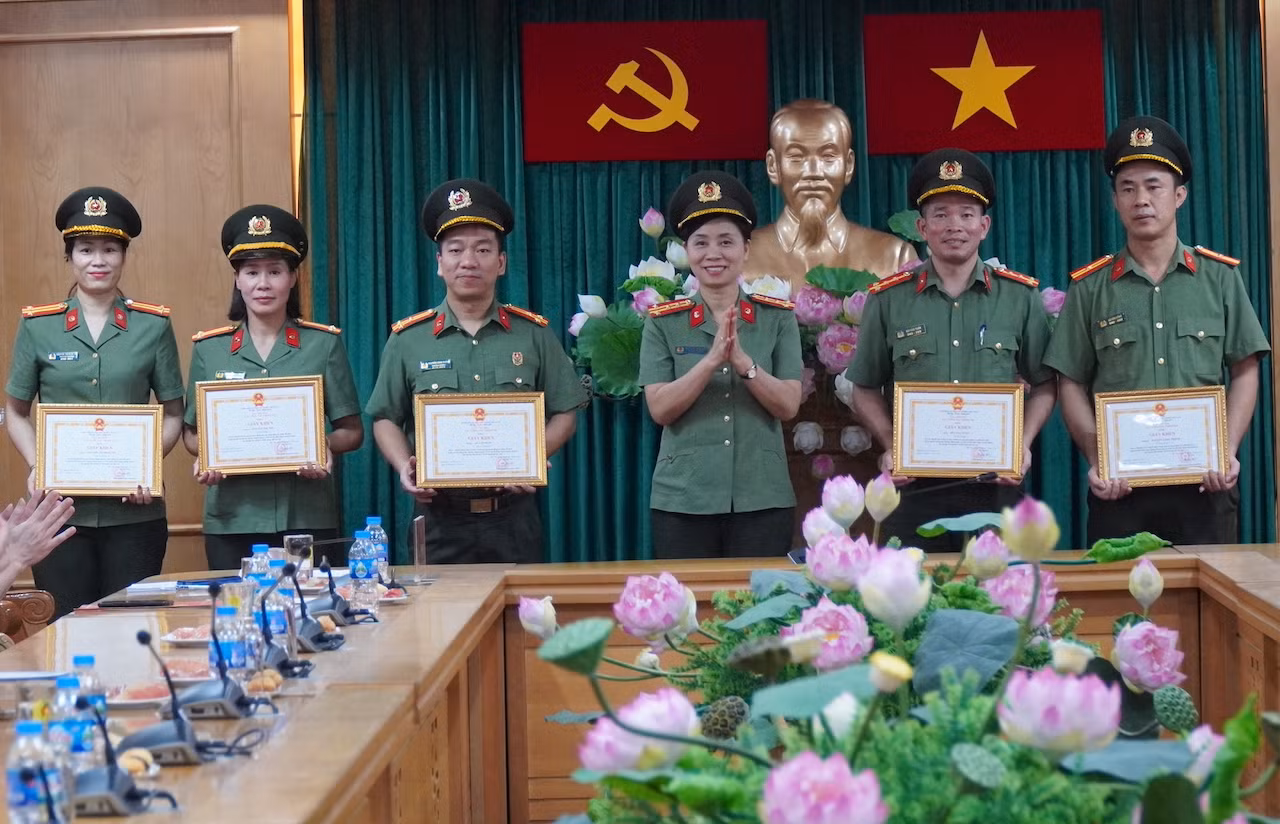 Cục Công tác Chính trị gặp mặt truyền thống lực lượng Tham mưu và Tài chính Công an nhân dân -0